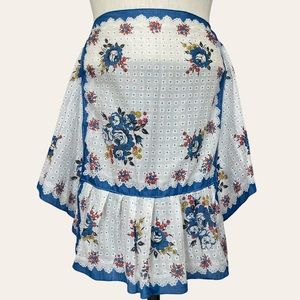 Vintage‎ Half Apron Handkerchief Blue Floral Tie Waist Retro Twee Hostess White